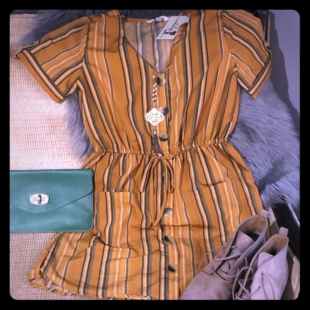 Adorable casual dress.